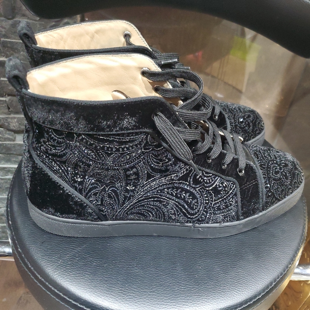 CHRISTIAN LOUBOUTIN VELVET ORLATO -SIZE 10 US / 43 EU